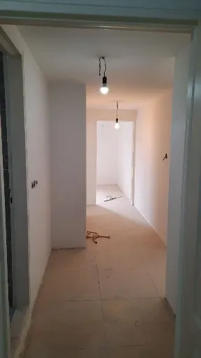 رنگ اکریلیک دیوار